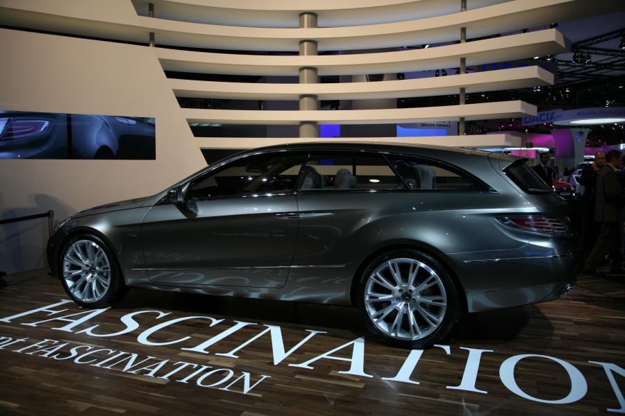  Mercedes-Benz ConceptFASCINATION 2008 года  (фото 17 из 111)